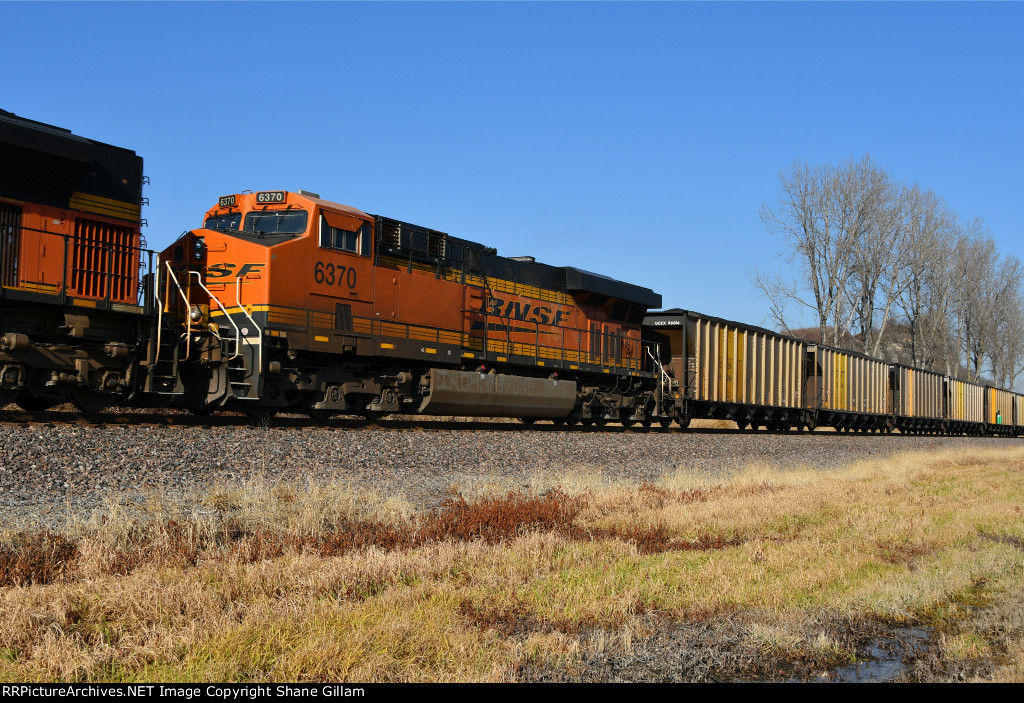 BNSF 6370 Roster shot